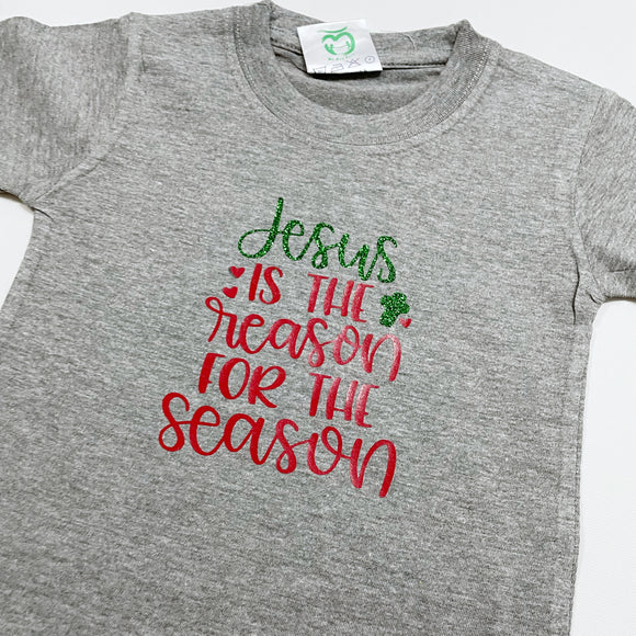 Camiseta - Jesus is the reason...